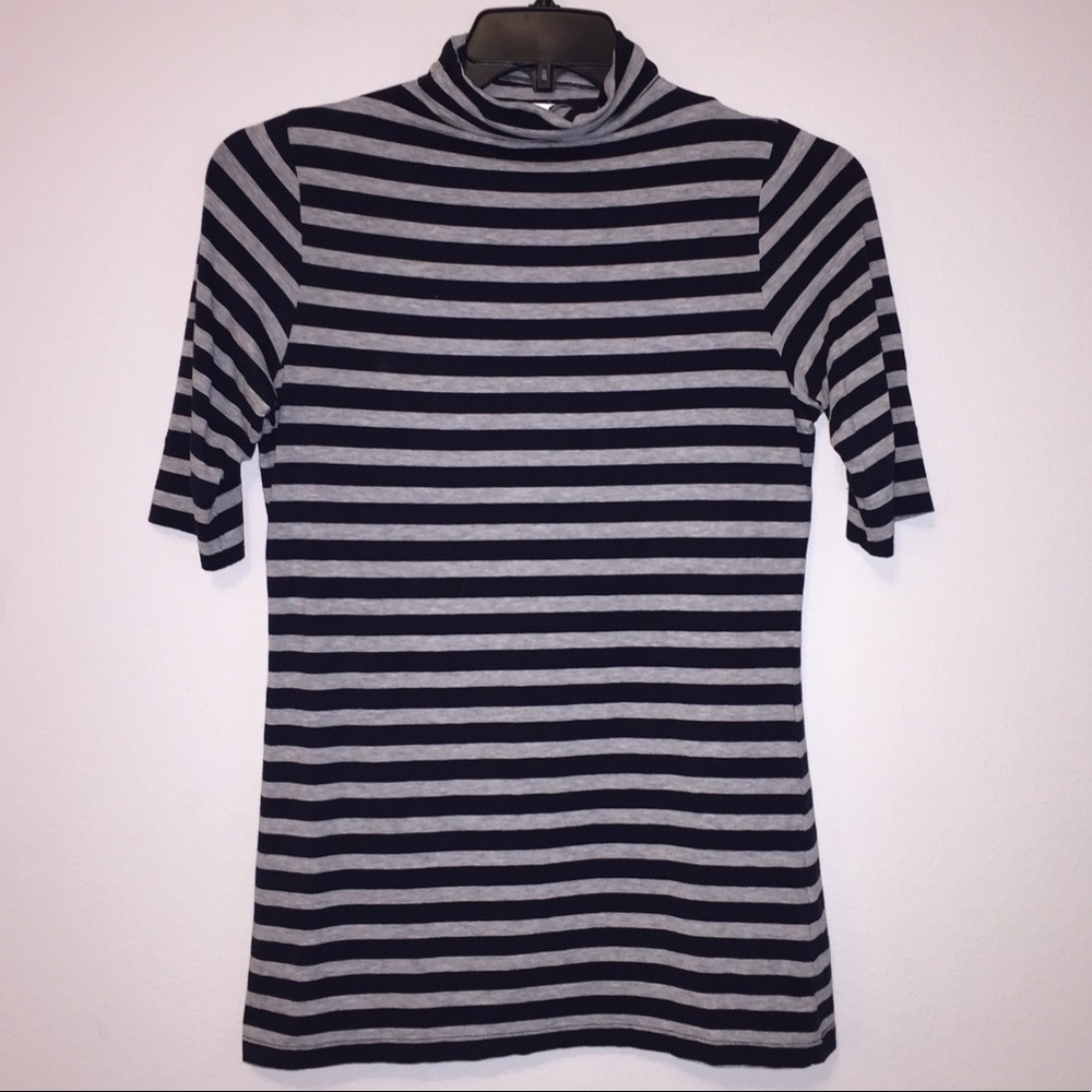 Vince black & gray striped mock turtleneck, size L